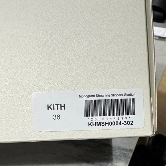 BNIB Kith Monogram Patterned Shearling Slippers - Picture 4 of 4